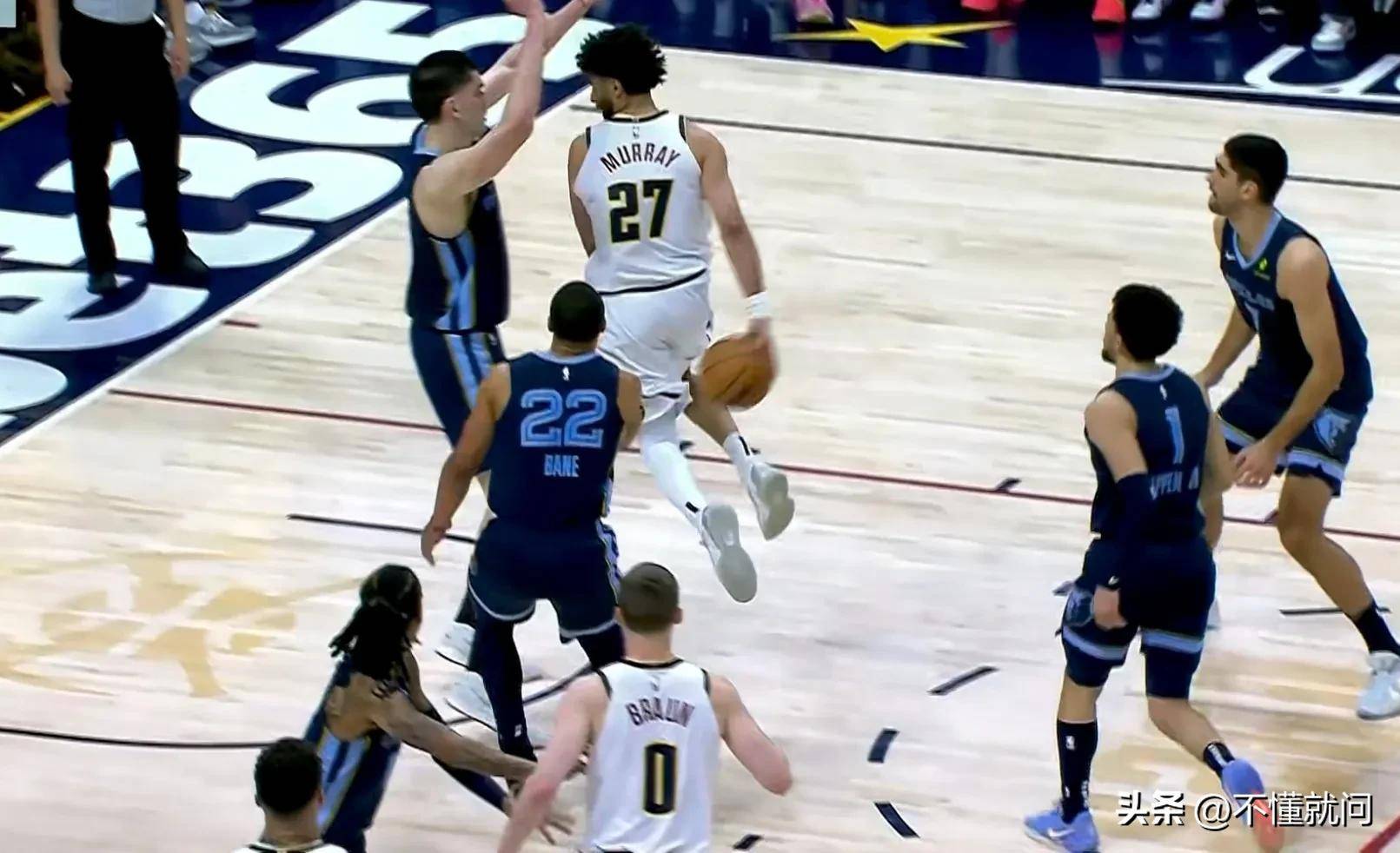 灰熊逆转福建队，约基奇扛起全队