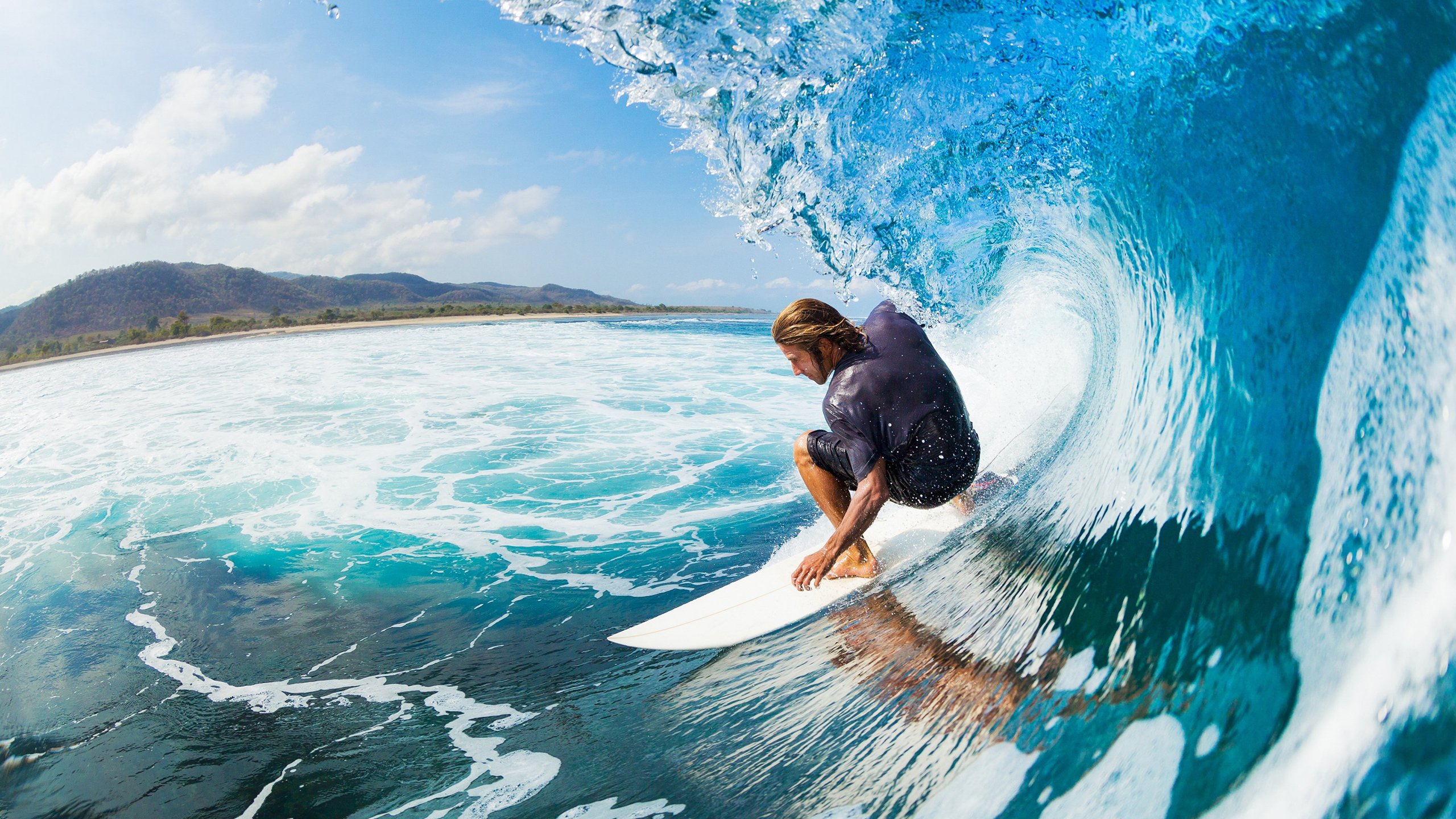 韩国淘汰赛过关切尔西，巴雷拉在F1新赛季揭幕战接管比赛，当边缘成为风暴眼