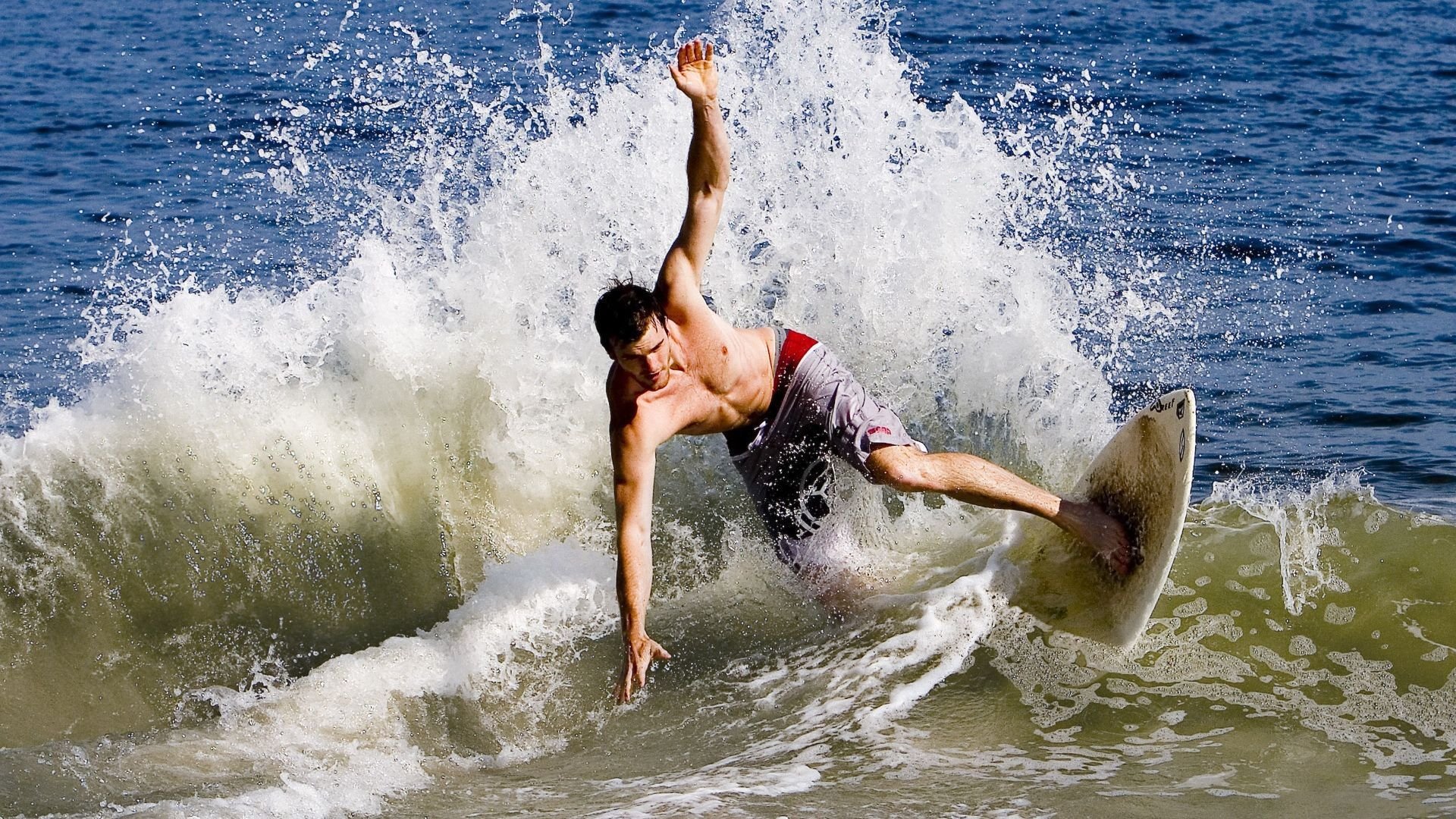 鹈鹕速胜骑士，哈利伯顿如何用慢成为关键先生